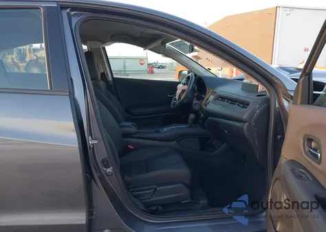 2019 Honda Hr-V Lx z USA, uszkodzony, nr VIN 3CZRU5H35KG714786